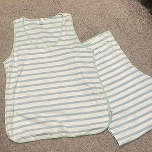 NWOT Lake Pajamas Medium